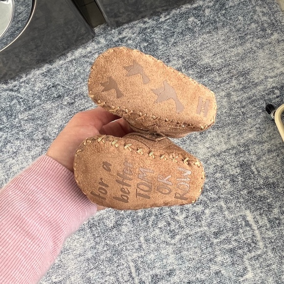 Toms Cuna Chestnut Baby Booties - Picture 12 of 12